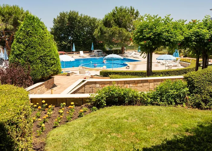 In Paradise View Complex